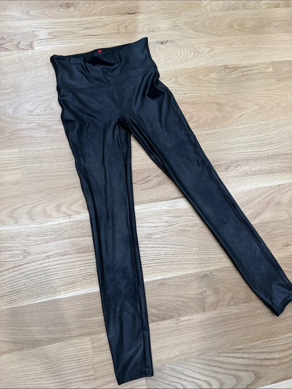 SPANX brand style